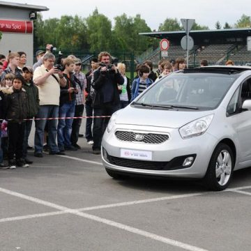 Hyundai i30 a Kia Venga přiblíží dětem své bezpečnostní prvky