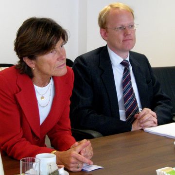 NÁVŠTĚVA ŠVÉDSKÉ VELVYSLANKYNĚ V NOŠOVICÍCH