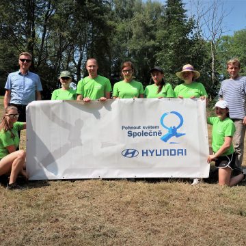 Dobrovolnický den na Hyundai louce