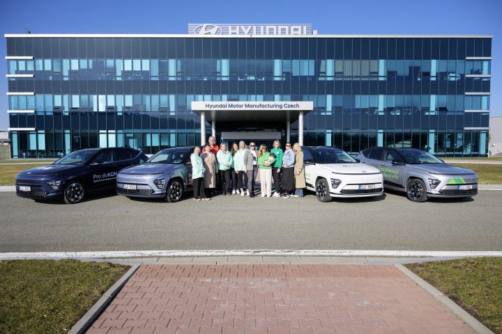 Pokračujeme v podpoře elektromobility: další organizace si převzaly vozy Hyundai Kona Electric